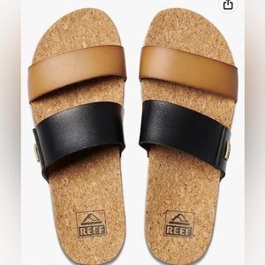 Reef black and brown soft leather sandals.